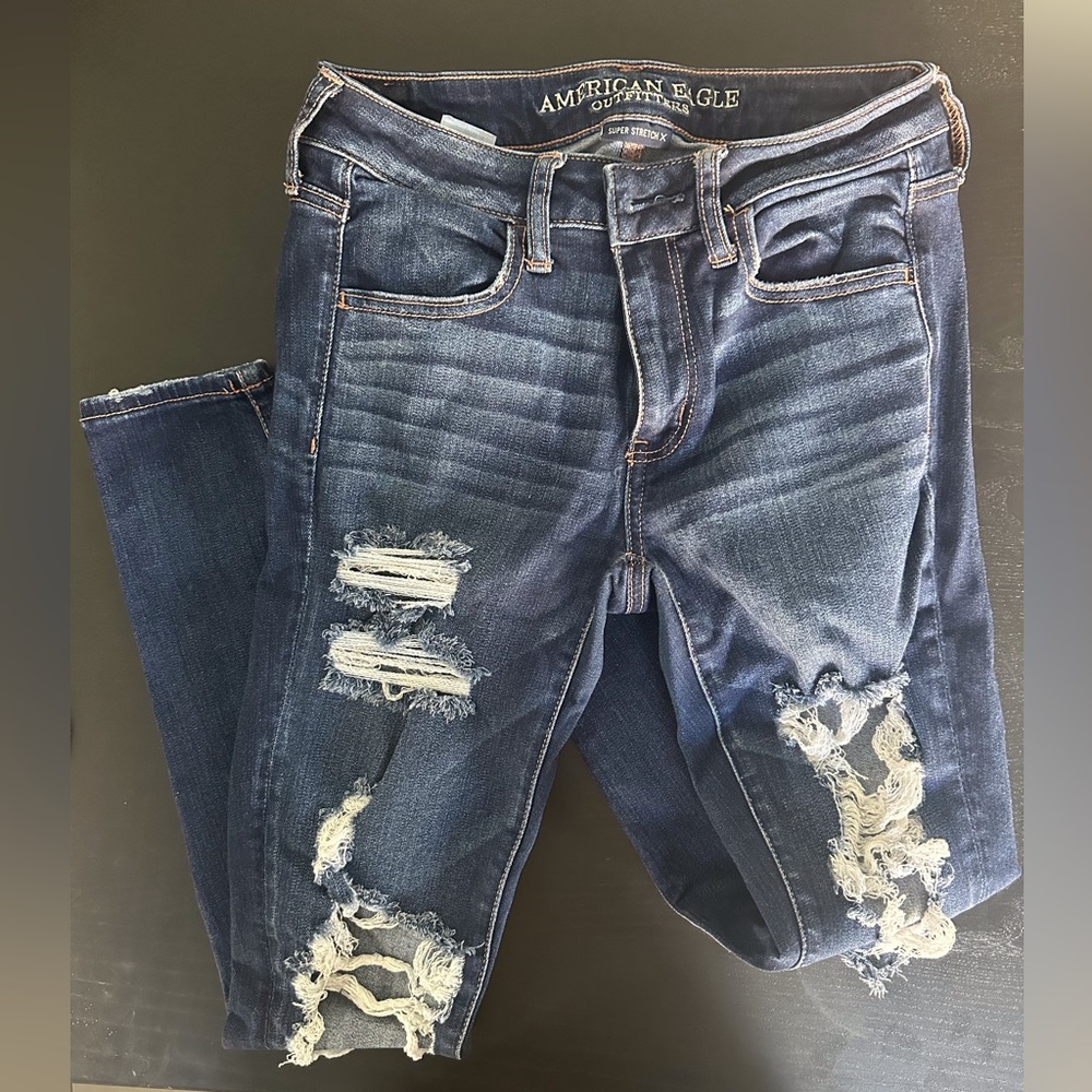 American eagle ripped jegging